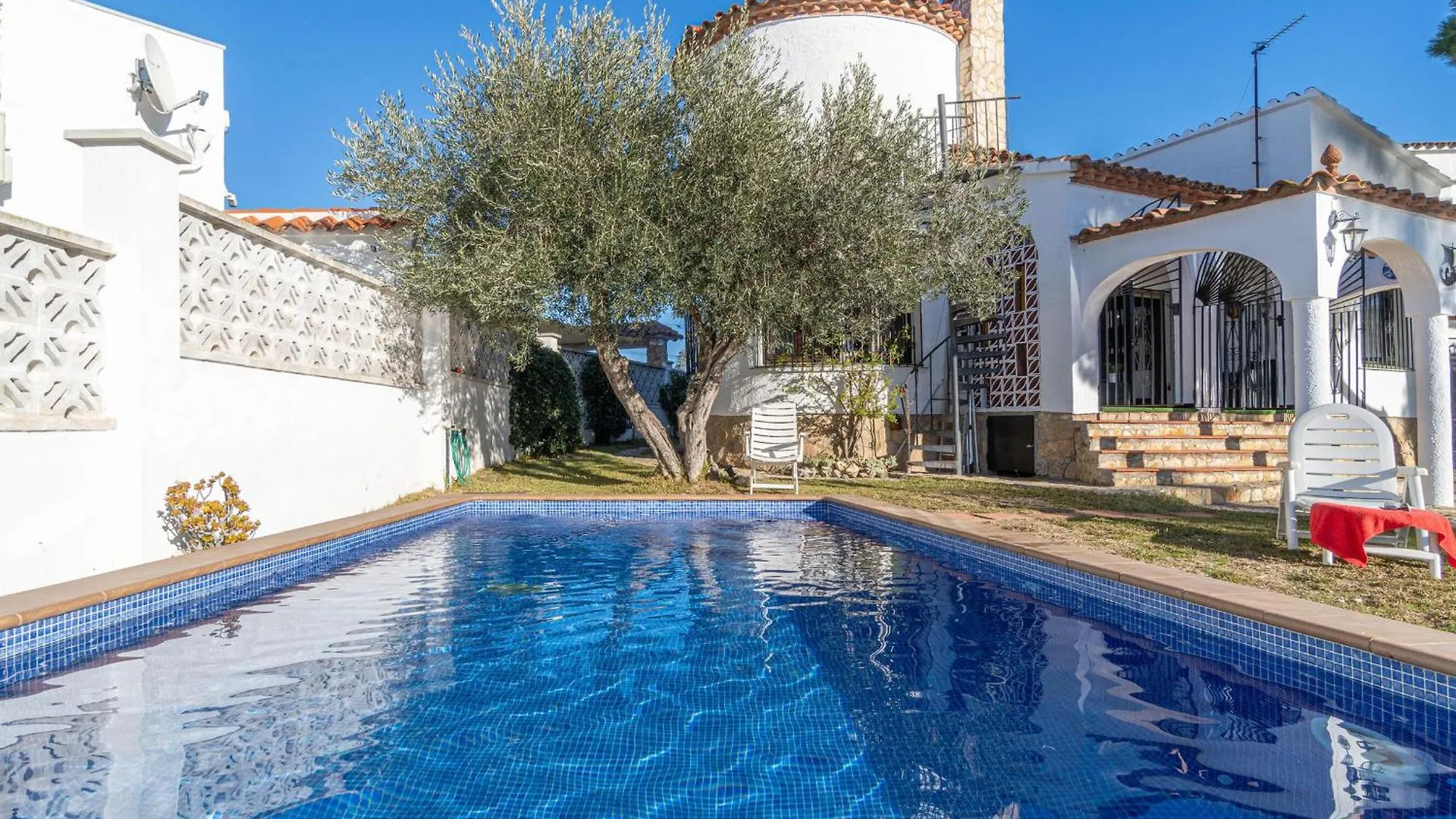 Casa Con Piscina, Gran Amarre Y 4 Dormitorios En Castello D'Empuries - Hisp-288-53 Empuriabrava 0*,  Španělsko