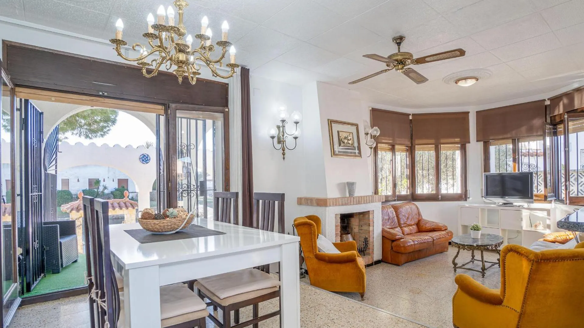 Nyaraló Casa Con Piscina, Gran Amarre Y 4 Dormitorios En Castello D'Empuries - Hisp-288-53 Empuriabrava